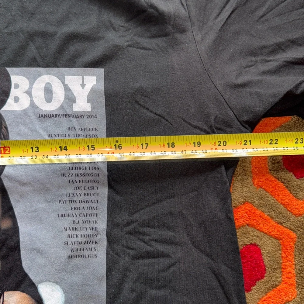 MAKE OFER Men's PLAYBOY Black Graphic Tee with Iconic Cover t-shirt Kate Moss LG - Picture 5 of 7